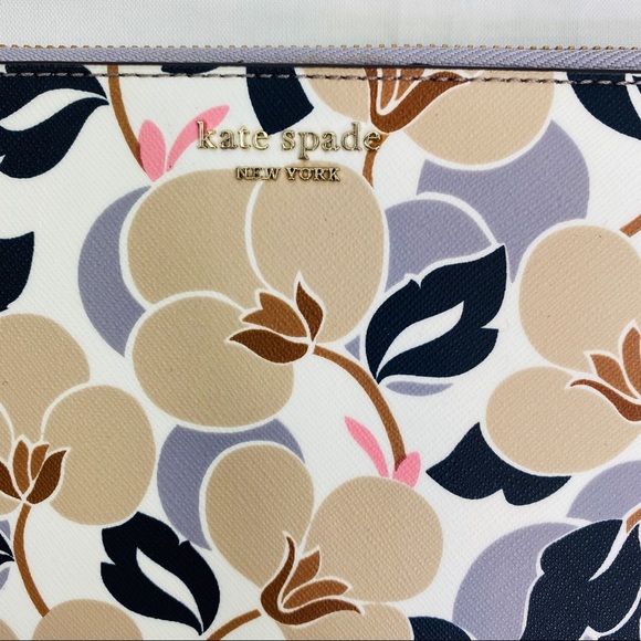 Kate ♠️Spade | Medium 1-ZIP Wristlet - Picture 2 of 8
